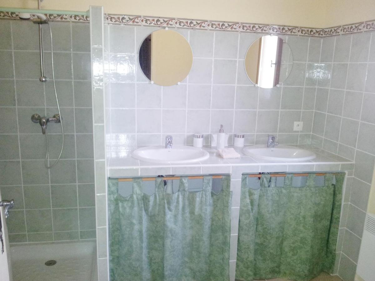 Les Cerises Bed and Breakfast Saint-Saturnin-d'Apt Buitenkant foto
