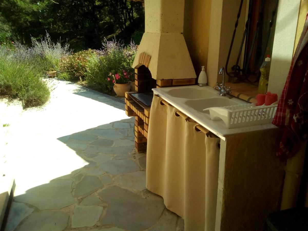 Les Cerises Bed and Breakfast Saint-Saturnin-d'Apt Buitenkant foto