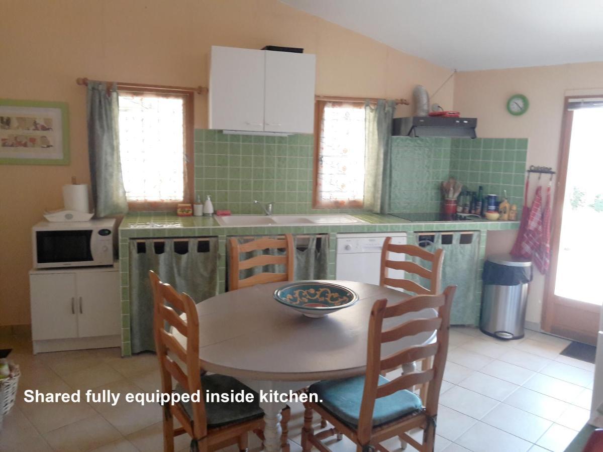 Les Cerises Bed and Breakfast Saint-Saturnin-d'Apt Buitenkant foto